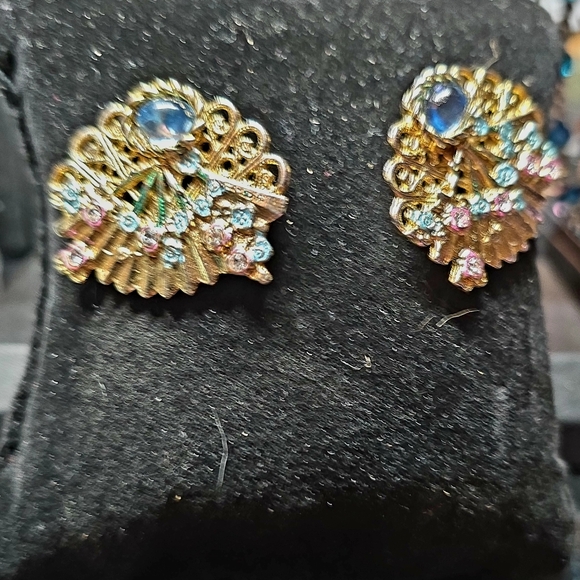 Elegant Gold and Blue Floral Earrings - Picture 1 of 6